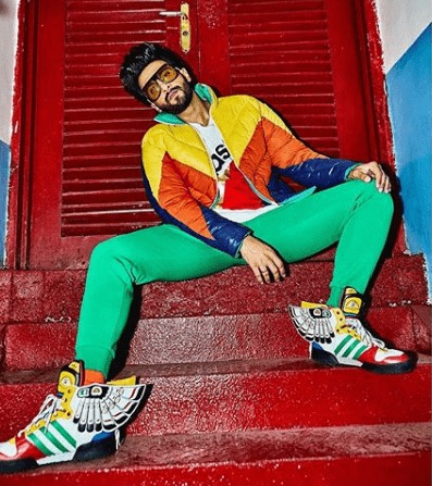 These Crazy Outfits That Only Ranveer Singh Can Pull Off Make Us Go, Mast  Shades Unnai Ra Neelo - Chai Bisket